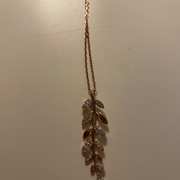 Swarovski Mayfly Pendant 2018 Spring Collection (Discontinued) (Like New) - Picture 4 of 5